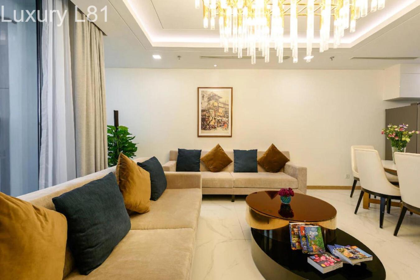 Angia Luxury Apartment Inside Landmark 81 Tower 胡志明市 外观 照片
